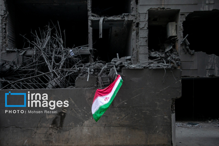 آثار حملات هوایی به مناطق مسکونی در تهران