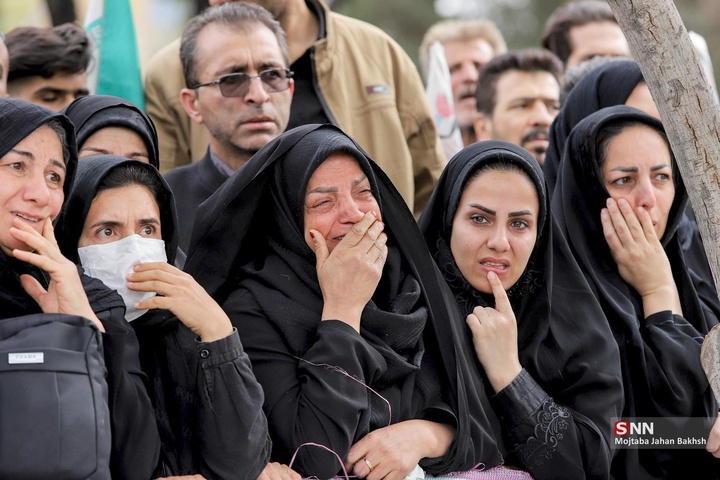 تشییع پیکر شهدای جنگ رمضان در اصفهان