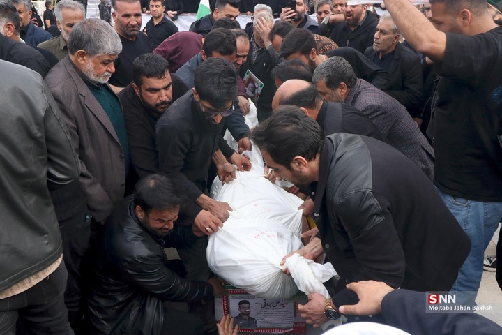 تشییع پیکر شهدای جنگ رمضان در اصفهان