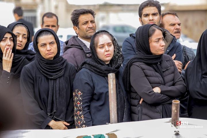 تشییع پیکر شهدای جنگ رمضان در اصفهان