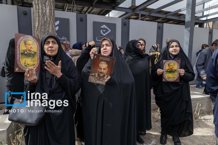 تشییع پیکر سردار غلامرضا سلیمانی در شهرکرد