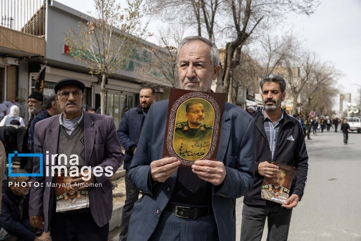 تشییع پیکر سردار غلامرضا سلیمانی در شهرکرد