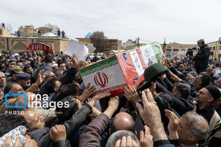 تشییع پیکر سردار غلامرضا سلیمانی در شهرکرد