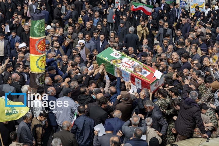 تشییع پیکر سردار غلامرضا سلیمانی در شهرکرد