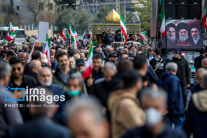 تشییع پیکر سردار شهید علی‌محمد نائینی