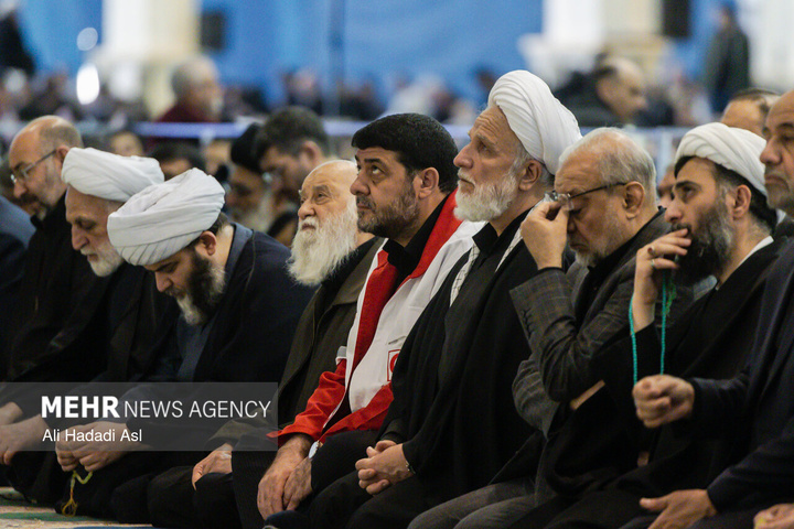 اقامه نماز عید سعید فطر در مصلای تهران