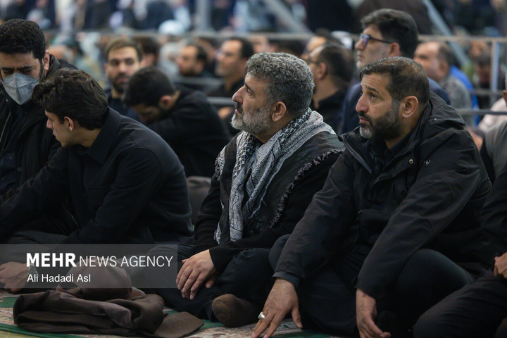 اقامه نماز عید سعید فطر در مصلای تهران