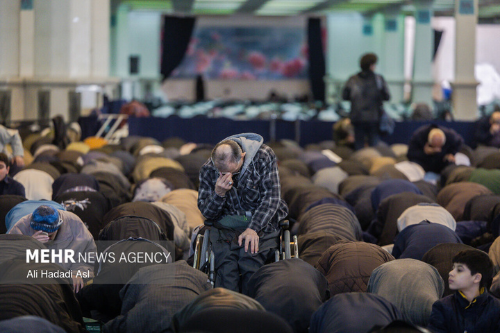 اقامه نماز عید سعید فطر در مصلای تهران