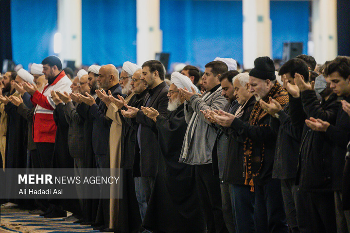 اقامه نماز عید سعید فطر در مصلای تهران