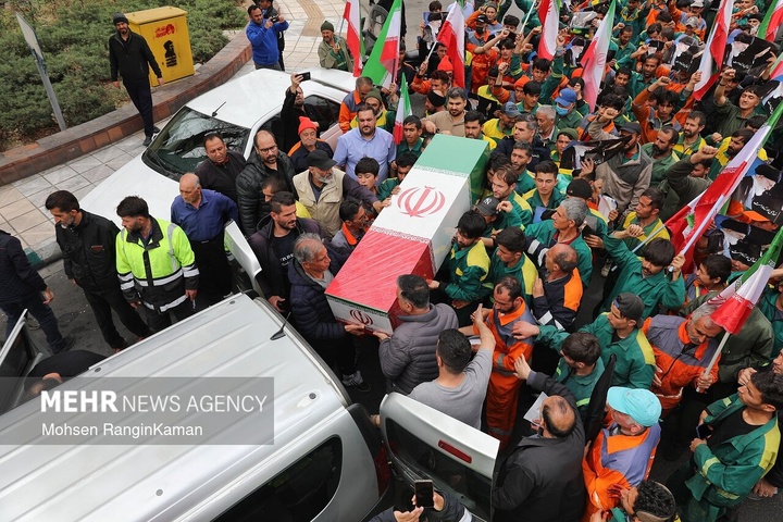 تشییع پیکر مطهر پاکبان شهید حسن خیران در تهران