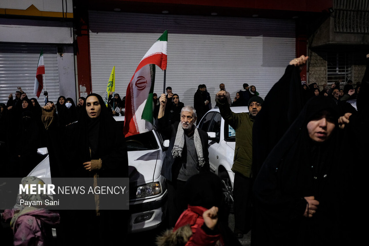 اجتماع حمایت از رزمندگان در مقابله با دشمن آمریکایی - صهیونی