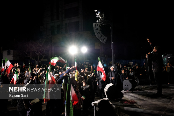 اجتماع حمایت از رزمندگان در مقابله با دشمن آمریکایی - صهیونی