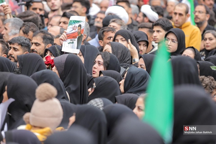 تشییع شهدای حملات آمریکایی اسرائیلی در اصفهان