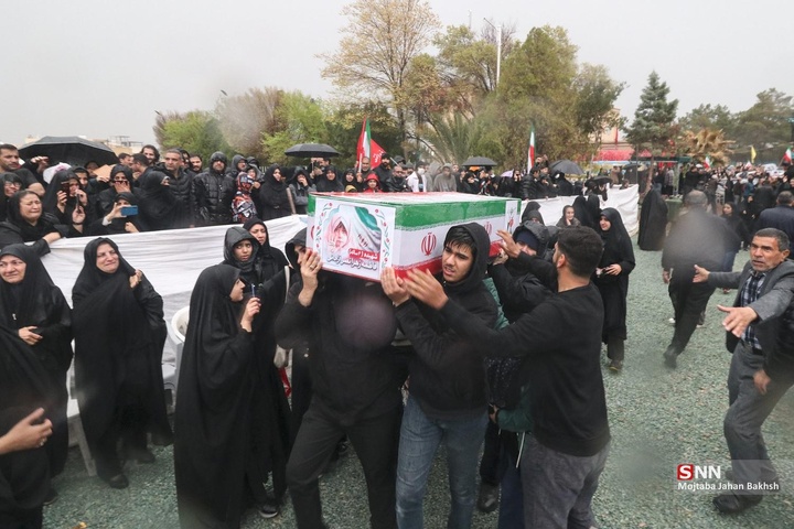 تشییع شهدای حملات آمریکایی اسرائیلی در اصفهان