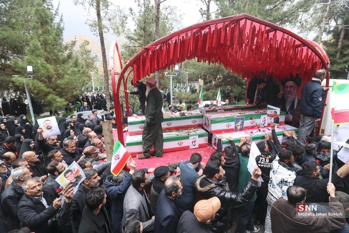 تشییع شهدای حملات آمریکایی اسرائیلی در اصفهان