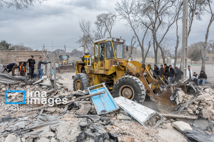 آثار حمله آمریکایی ـ صهیونی ‌در خانه‌های سازمانی راه‌آهن تبریز