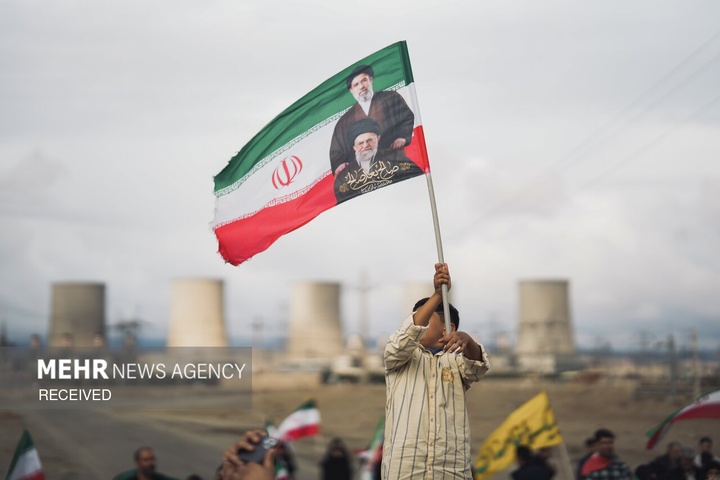 حلقه حضور و حمایت مردم از زیرساخت‌های انرژی نیروگاه شریف آباد