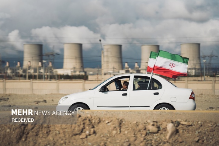 حلقه حضور و حمایت مردم از زیرساخت‌های انرژی نیروگاه شریف آباد