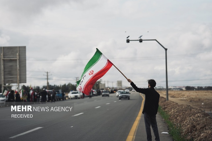 حلقه حضور و حمایت مردم از زیرساخت‌های انرژی نیروگاه شریف آباد