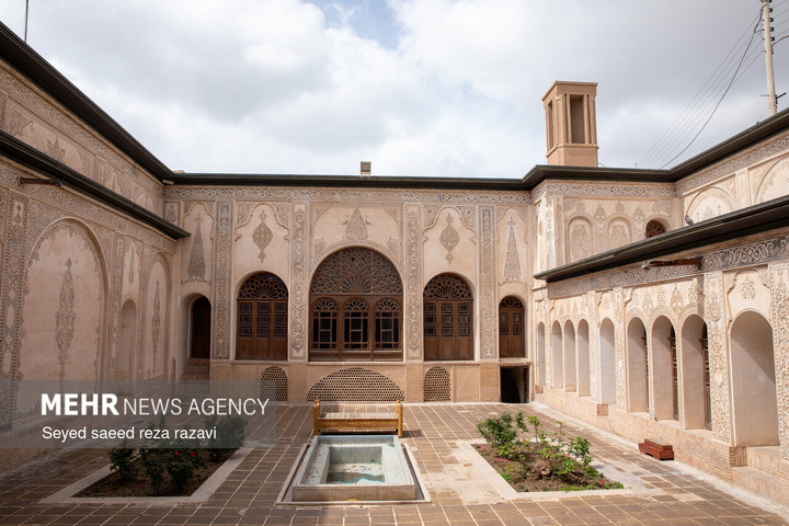 خانه‌های تاریخی کاشان