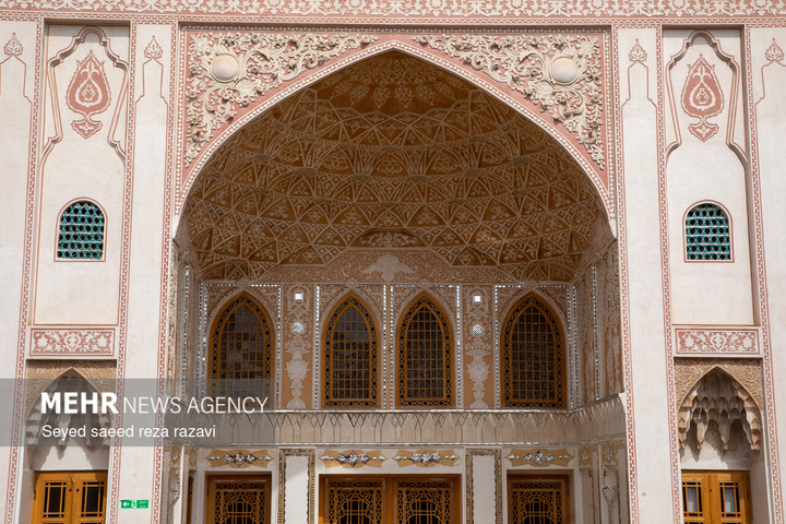 خانه‌های تاریخی کاشان