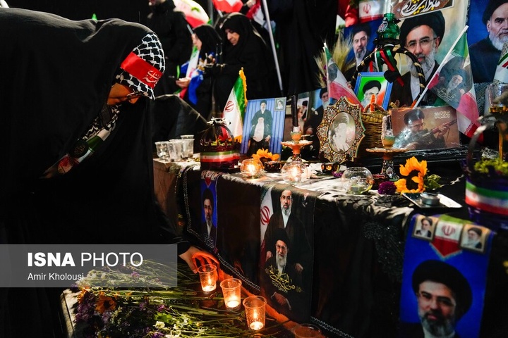 تجمع شبانه مردم در حمایت از مدافعان وطن - تهران