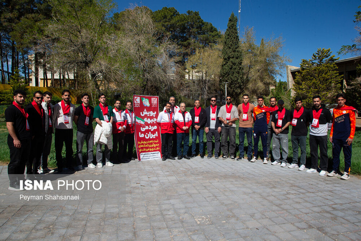 عضویت اعضای تیم ملی هندبال ساحلی ایران در سازمان هلال احمر