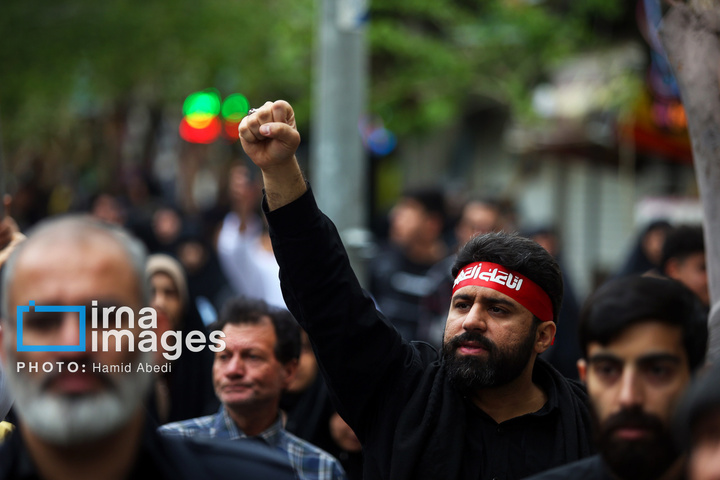 تشییع پیکر دانش‌آموز شهید در قم