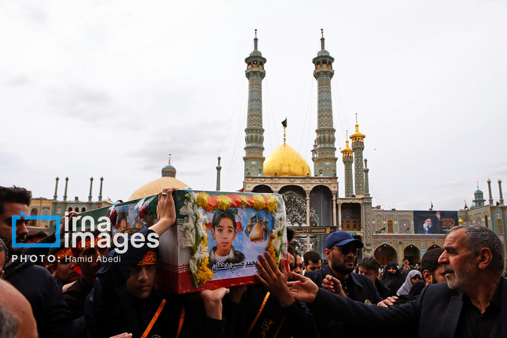 تشییع پیکر دانش‌آموز شهید در قم