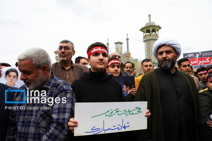 تشییع پیکر دانش‌آموز شهید در قم