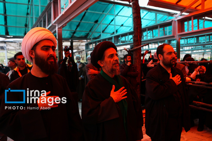 تشییع پیکر دانش‌آموز شهید در قم