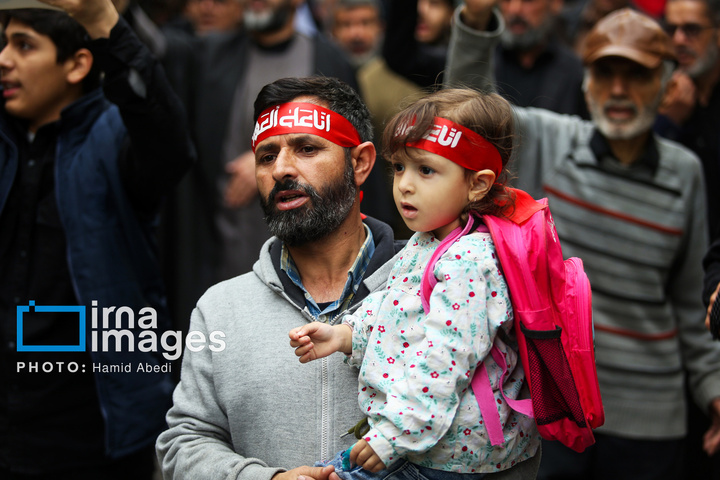 تشییع پیکر دانش‌آموز شهید در قم