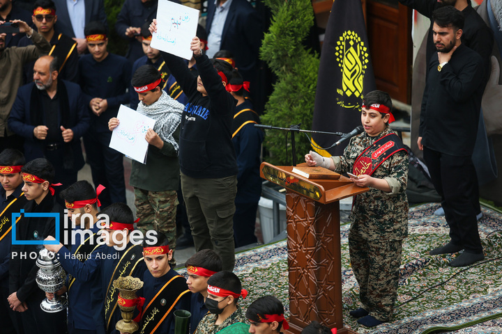 تشییع پیکر دانش‌آموز شهید در قم