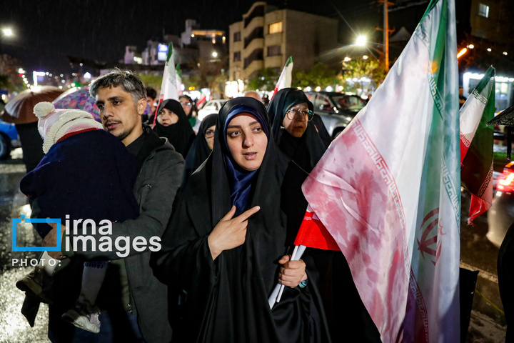 بیست و هفتمین شب حضور میدانی مردم در مشهد