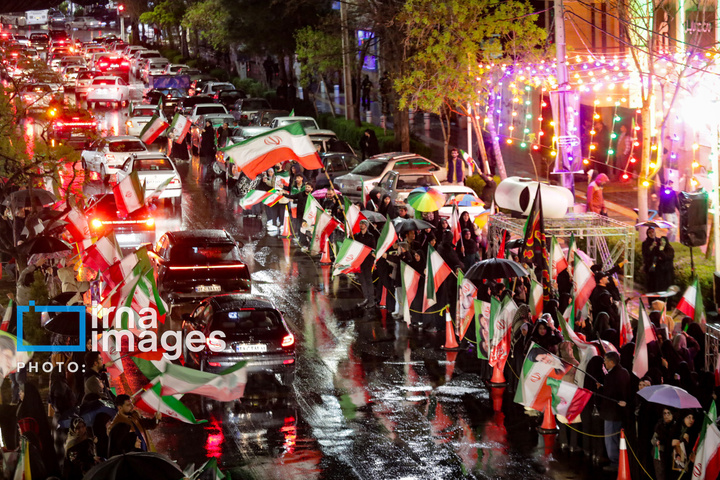 بیست و هفتمین شب حضور میدانی مردم در مشهد