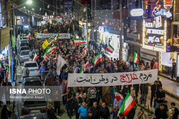 تجمع شبانه مردم در حمایت از مدافعان وطن - آبادان