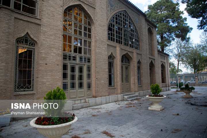 بازدید دبیر کل کمیسیون ملی یونسکو در ایران از آثار تاریخی آسیب دیده اصفهان