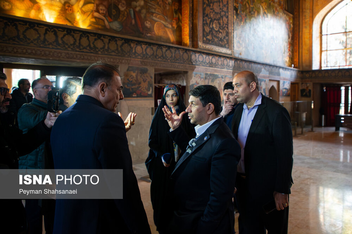 بازدید دبیر کل کمیسیون ملی یونسکو در ایران از آثار تاریخی آسیب دیده اصفهان