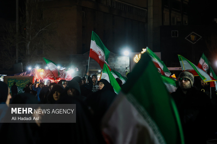 اجتماع حمایت از رزمندگان در مقابله با دشمن آمریکایی - صهیونی