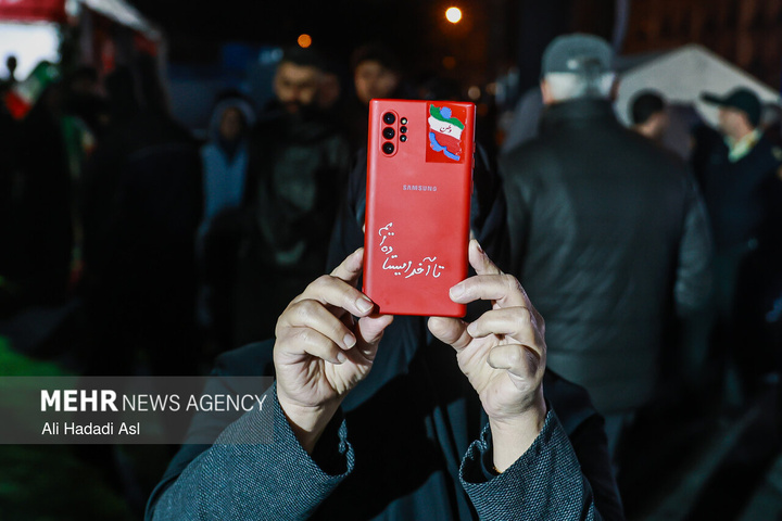 اجتماع حمایت از رزمندگان در مقابله با دشمن آمریکایی - صهیونی