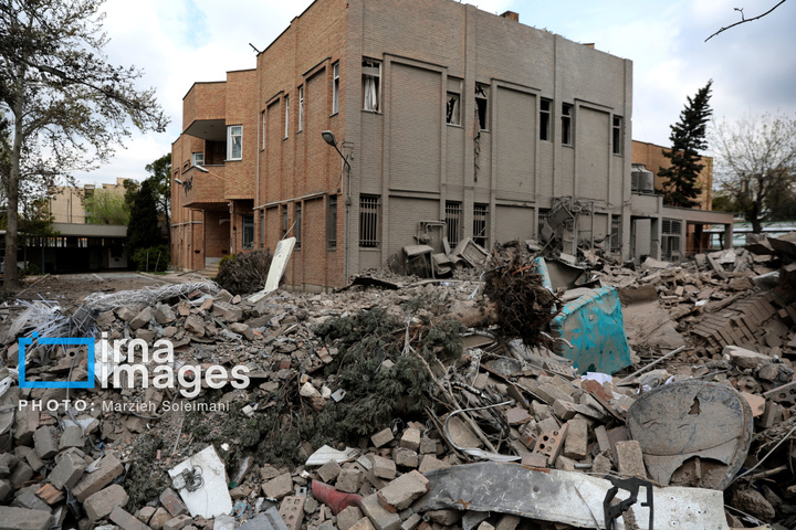 آثار حملات هوایی به دانشگاه علم و صنعت ایران