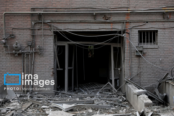 آثار حملات هوایی به دانشگاه علم و صنعت ایران