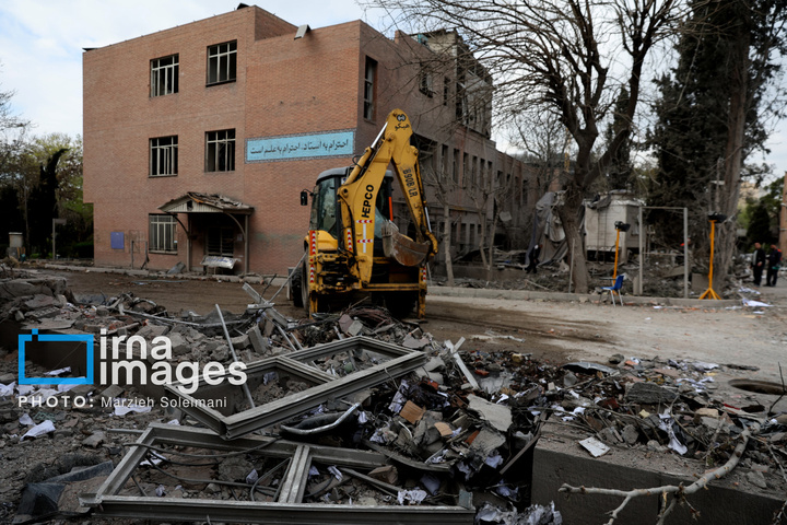 آثار حملات هوایی به دانشگاه علم و صنعت ایران