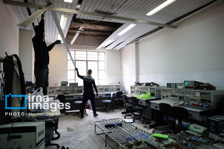 آثار حملات هوایی به دانشگاه علم و صنعت ایران