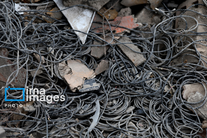 آثار حملات هوایی به دانشگاه علم و صنعت ایران