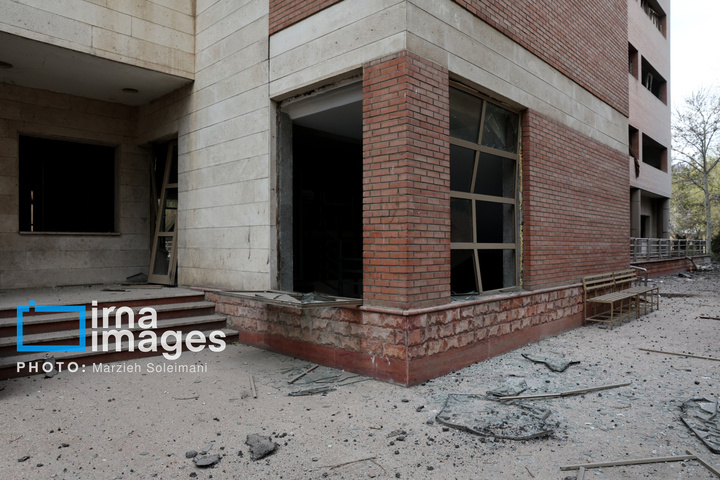 آثار حملات هوایی به دانشگاه علم و صنعت ایران