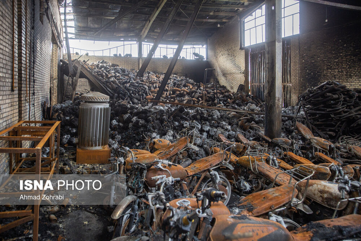 خسارات ناشی از تجاوز هوایی آمریکایی - صهیونی به موتورسیکلت سازی اطراف قم