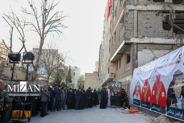 مراسم تشییع خانواده شهیدان شادکامی