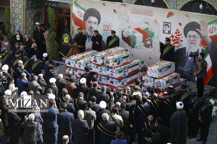 تشییع پیکر ۱۷ شهید حملات دشمن صهیونی آمریکایی - قم