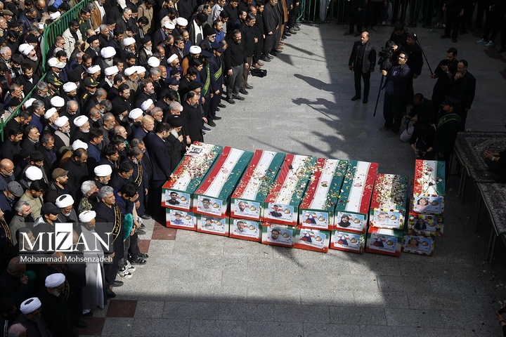 تشییع پیکر ۱۷ شهید حملات دشمن صهیونی آمریکایی - قم